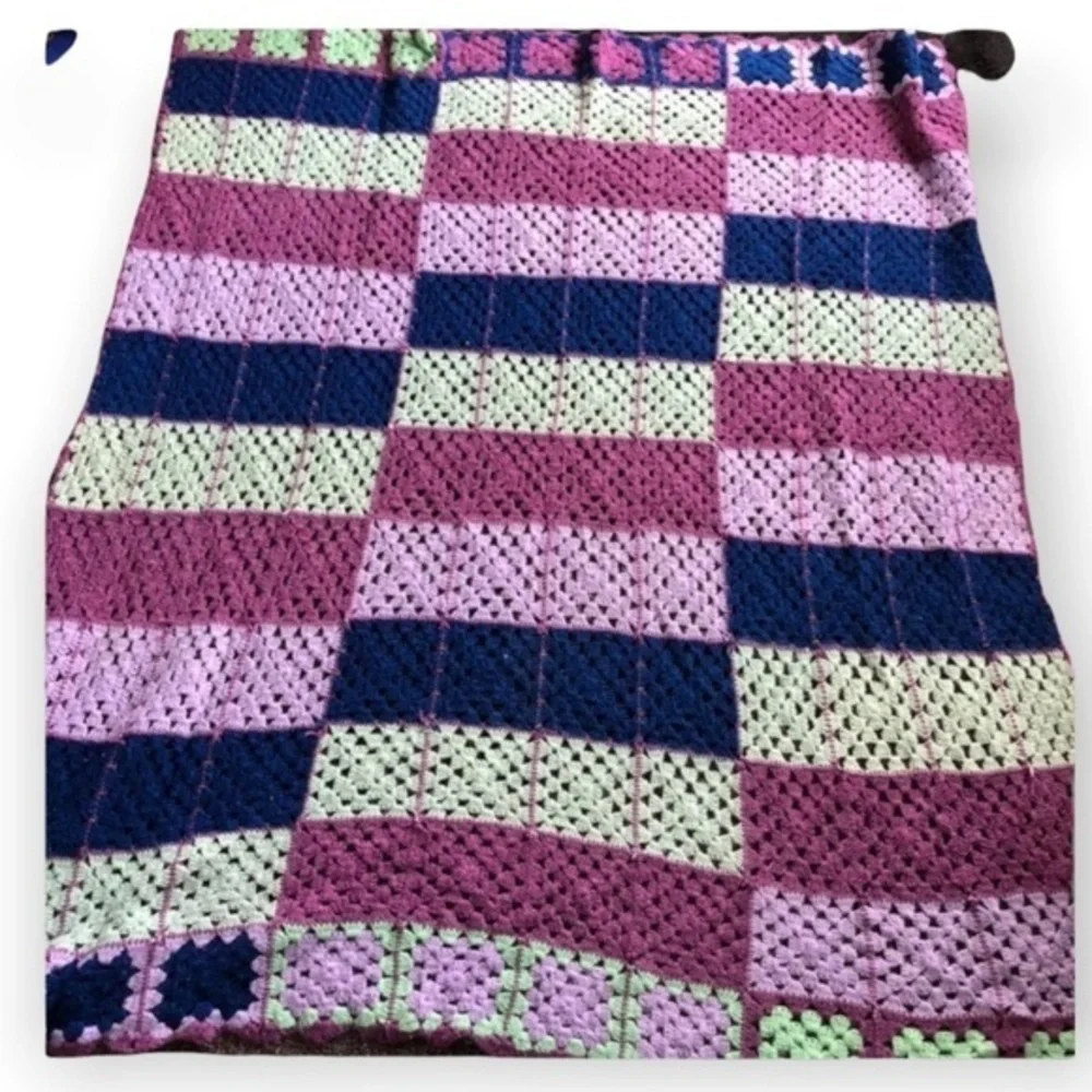 Afghan Throw  Blanket Hand Made Purple‎ W69” L 65” Granny-core